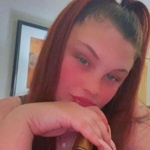 Meet your Posher, Briana